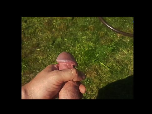❤️ Hottie se deja follar el coño rosa y se corre con un chorro en un jardín de verano ❌ Video de porno en es.mysexgamer.ru ❌️