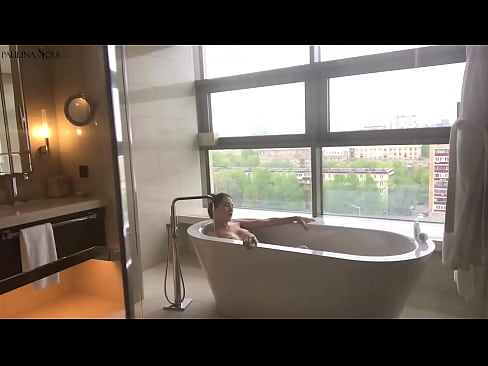 ❤️ Tremenda nena masturbando apasionadamente su coño en el baño ❌ Video de porno en es.mysexgamer.ru ❌️